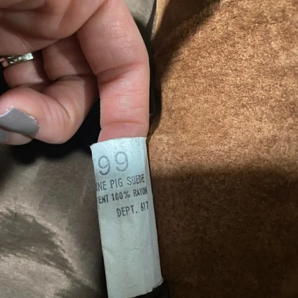 Vintage Women's Tan Suede Leather Jacket - Picture 7 of 12
